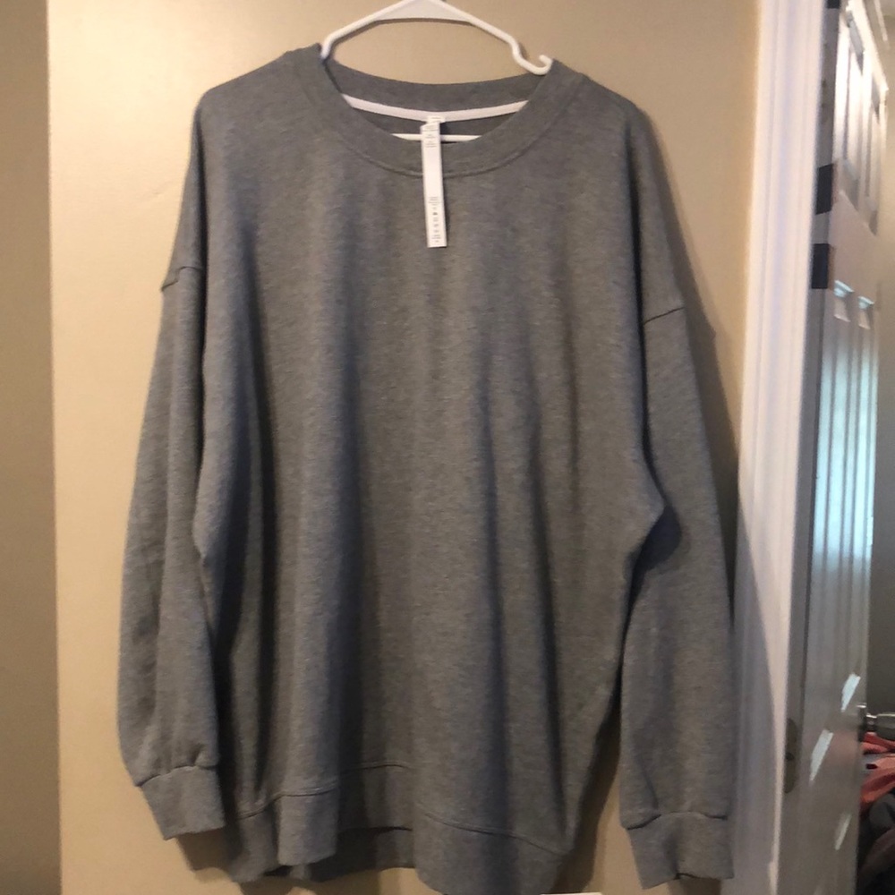 Women lululemon oversized crew sweatshirt